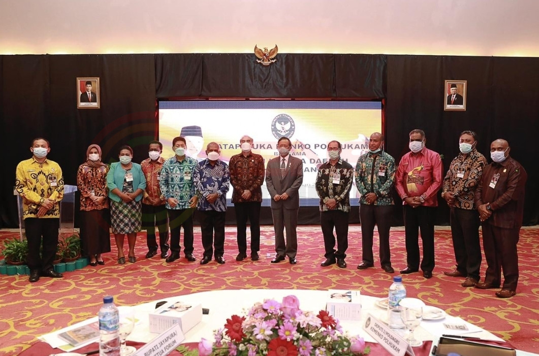 LensaHukum.co.id - Screenshot 20210222 165126 WhatsApp - Menko Polhukam Terima Audiensi Kepala Daerah Se -Tanah Tabi dan Saireri, Provinsi Papua