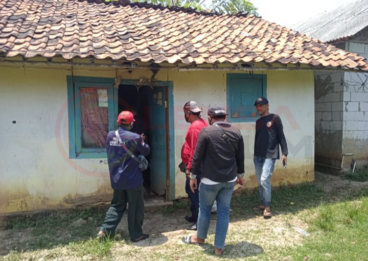 LensaHukum.co.id - IMG 20210328 WA0009 - Darmih Warga Kecamatan Cabangbungin Desa Lengahjaya Butuh Perhatian Pemerintah Lumpuh Sudah Dua Tahun