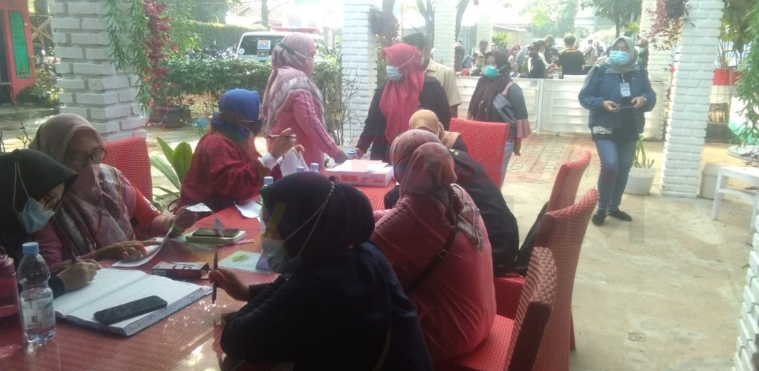 LensaHukum.co.id - Screenshot 20210819 102654 WhatsApp - Vaksinasi Tahap Ke - 2 Desa Pangauban Batujajar Di Sambut Antusias Warga