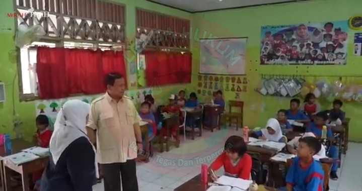 LensaHukum.co.id - Screenshot 20250204 082219 YouTube - Presiden Prabowo Kunjungi SDN Jati 05 Pulogadung Meninjau Program Makan Bergizi Gratis