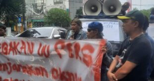Aksi Demo Puluhan Wartawan di Pemkot Tangsel