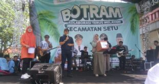 Camat Setu Drs. Joko Dwijatmoko,Msi Hadir Dalam Acara Botram Berkolaborasi Dengan Dinas Pemda Kab.Bekasi
